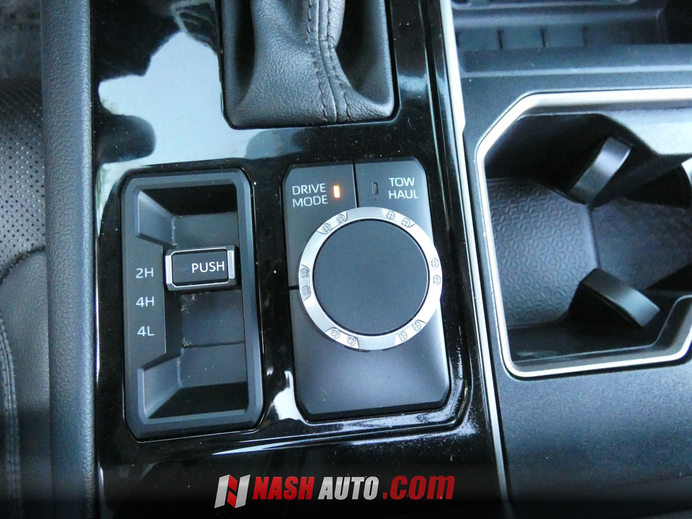 Used 2024 Toyota Tundra Limited AWD/4WD image 82