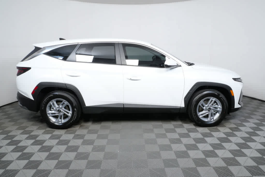 New 2026 Hyundai Tucson SE image 2