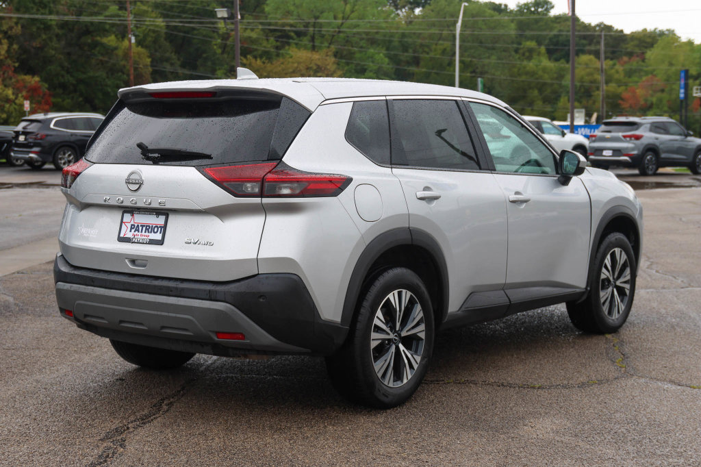 Used 2023 Nissan Rogue SV AWD/4WD image 3