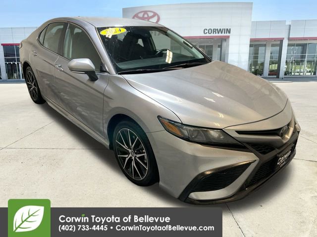 Used 2024 Toyota Camry SE
