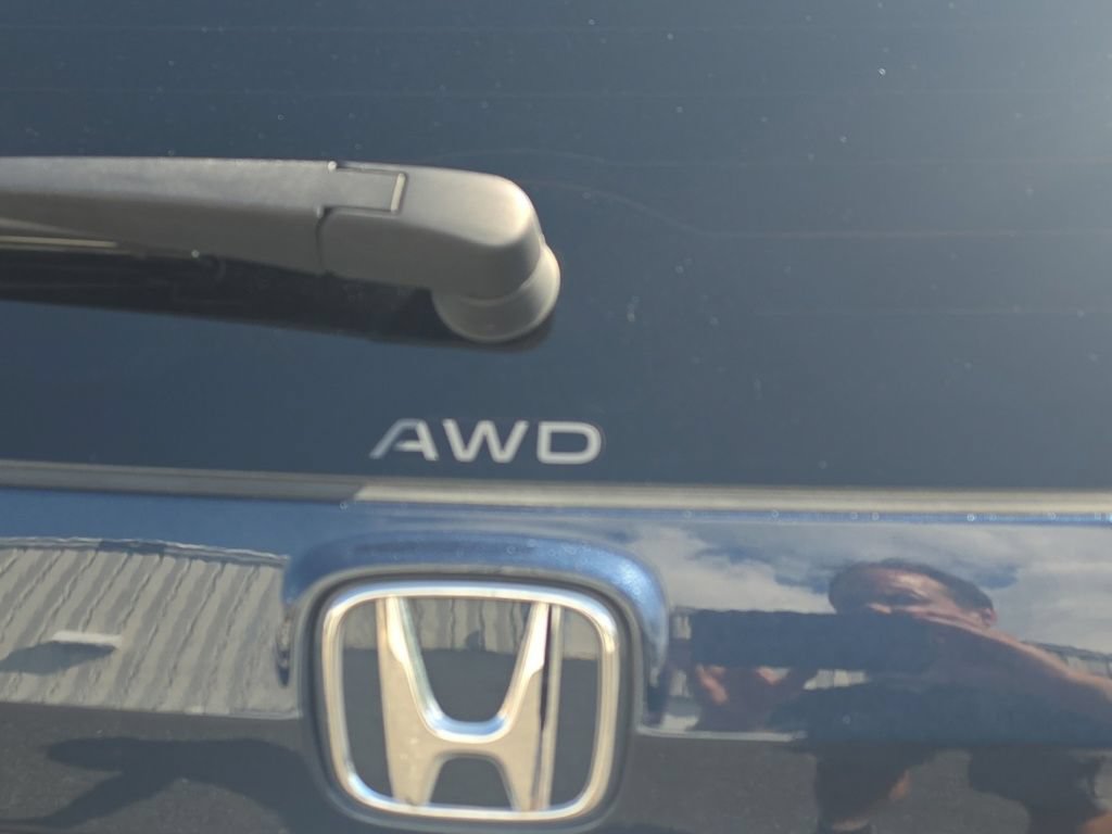 Used 2025 Honda CR-V LX image 7
