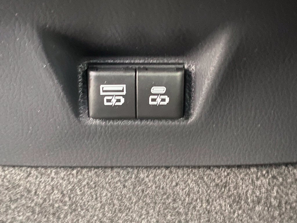 Used 2025 Toyota Camry SE FWD image 22