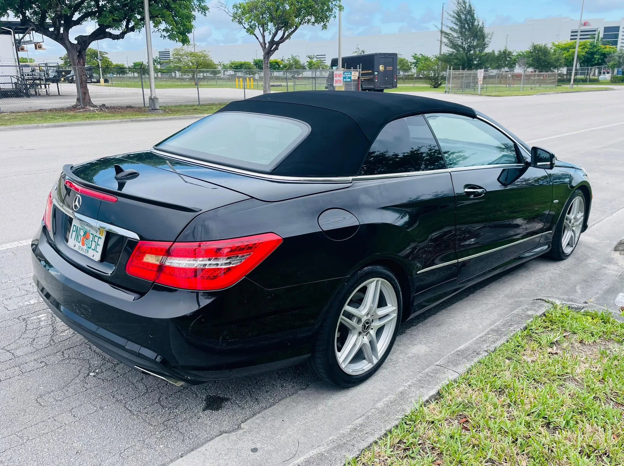 Used 2012 Mercedes-Benz E 550 Cabriolet image 5