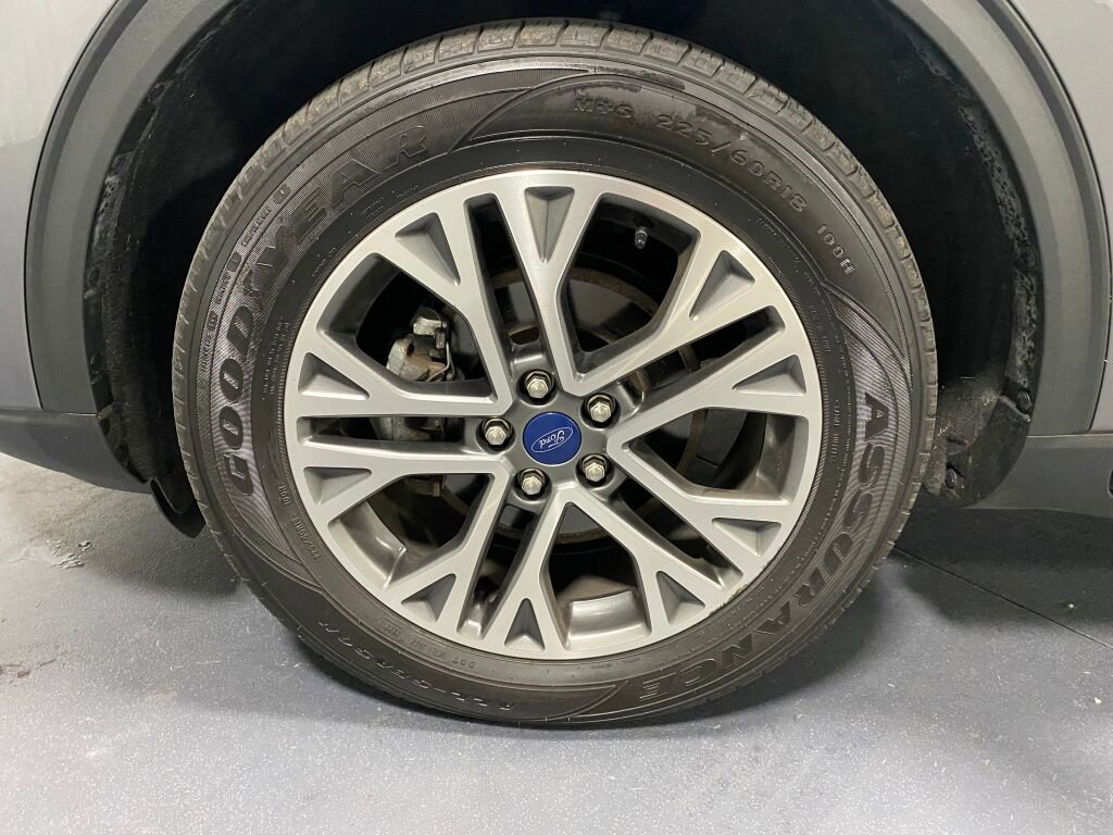 Used 2021 Ford Escape SEL image 14