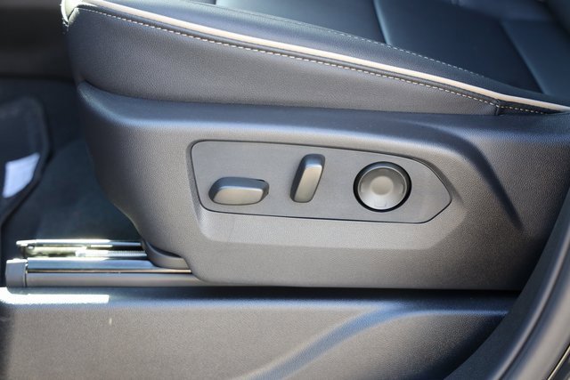 New 2026 GMC Yukon XL Elevation w/ Elevation Premium Package image 17