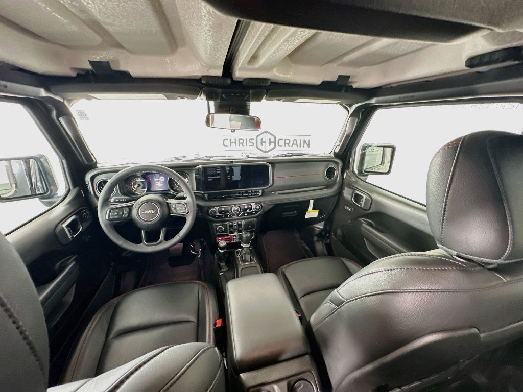 Used 2025 Jeep Gladiator Rubicon AWD/4WD image 28
