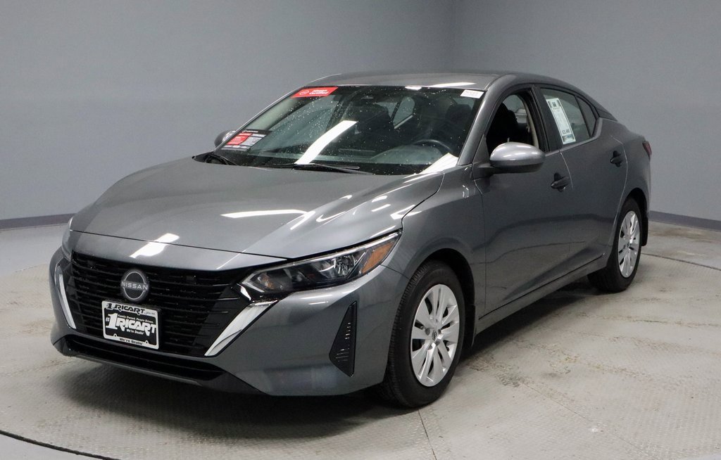 Certified 2025 Nissan Sentra S image 9