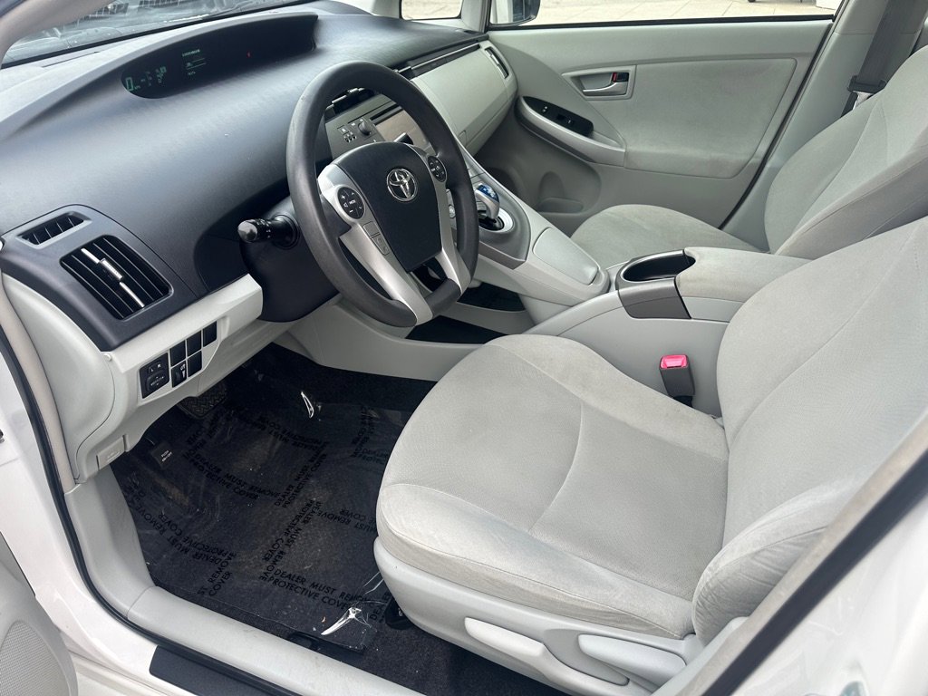 Used 2013 Toyota Prius Two image 5
