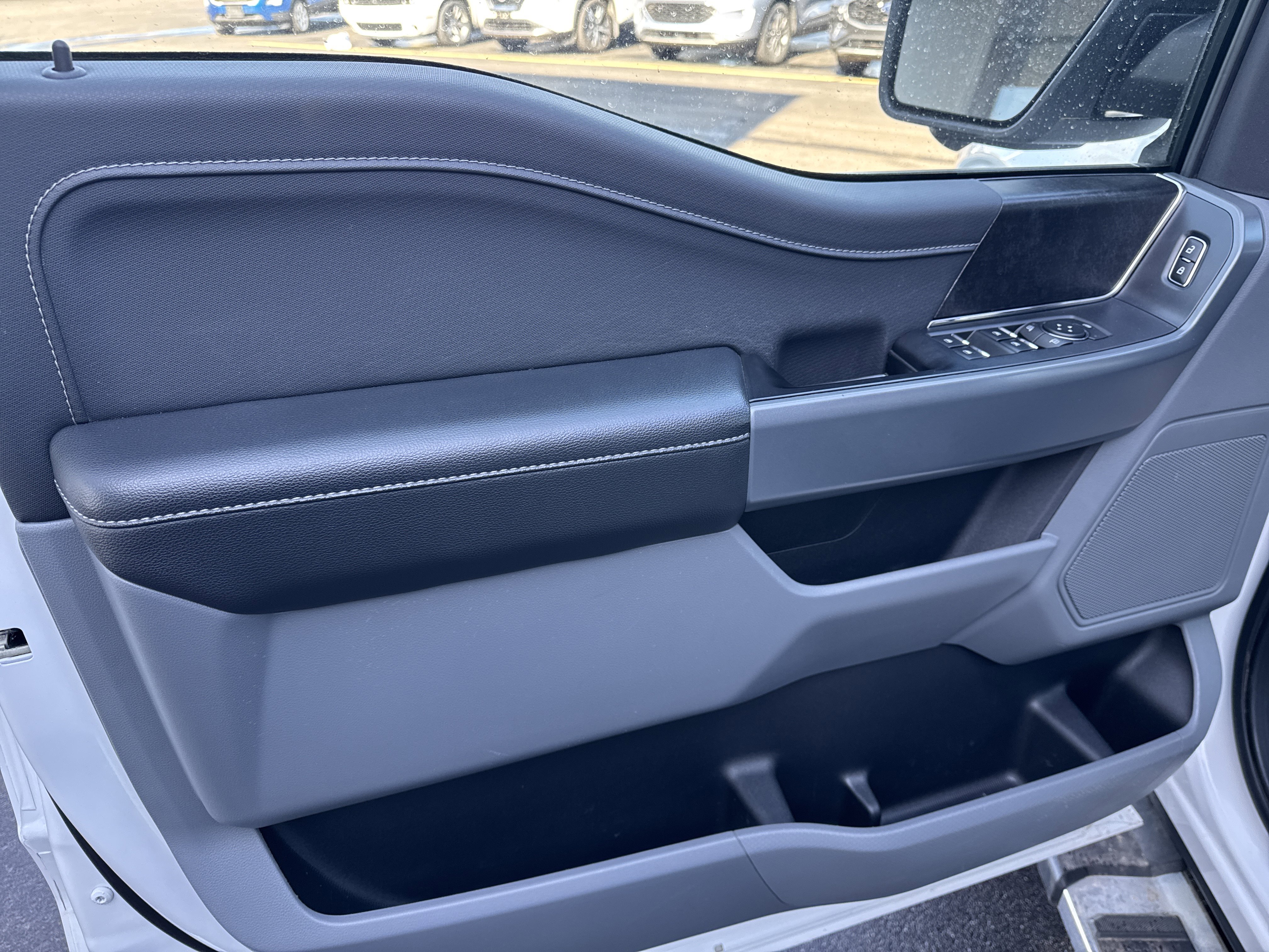 Certified 2022 Ford F150 XLT w/ Equipment Group 302A High image 9