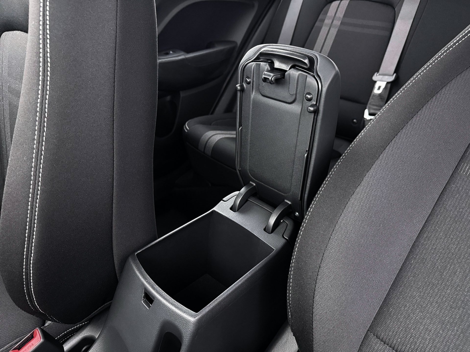 New 2026 Hyundai Venue SEL FWD image 18