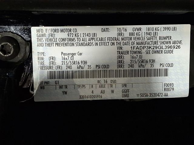 Used 2016 Ford Focus SE image 25