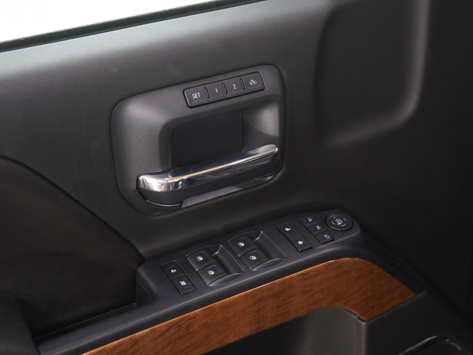 Used 2016 Chevrolet Silverado 1500 LTZ w/ Sport Package image 22