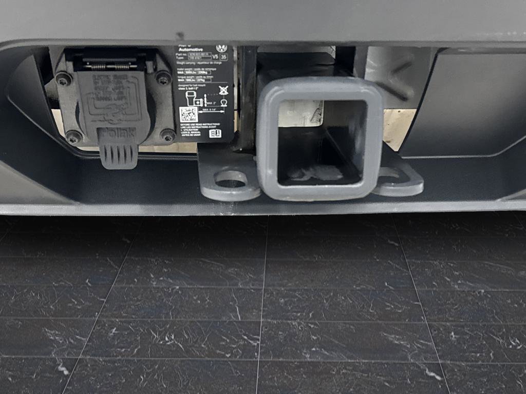 Used 2025 Volkswagen Atlas Cross Sport SE image 32