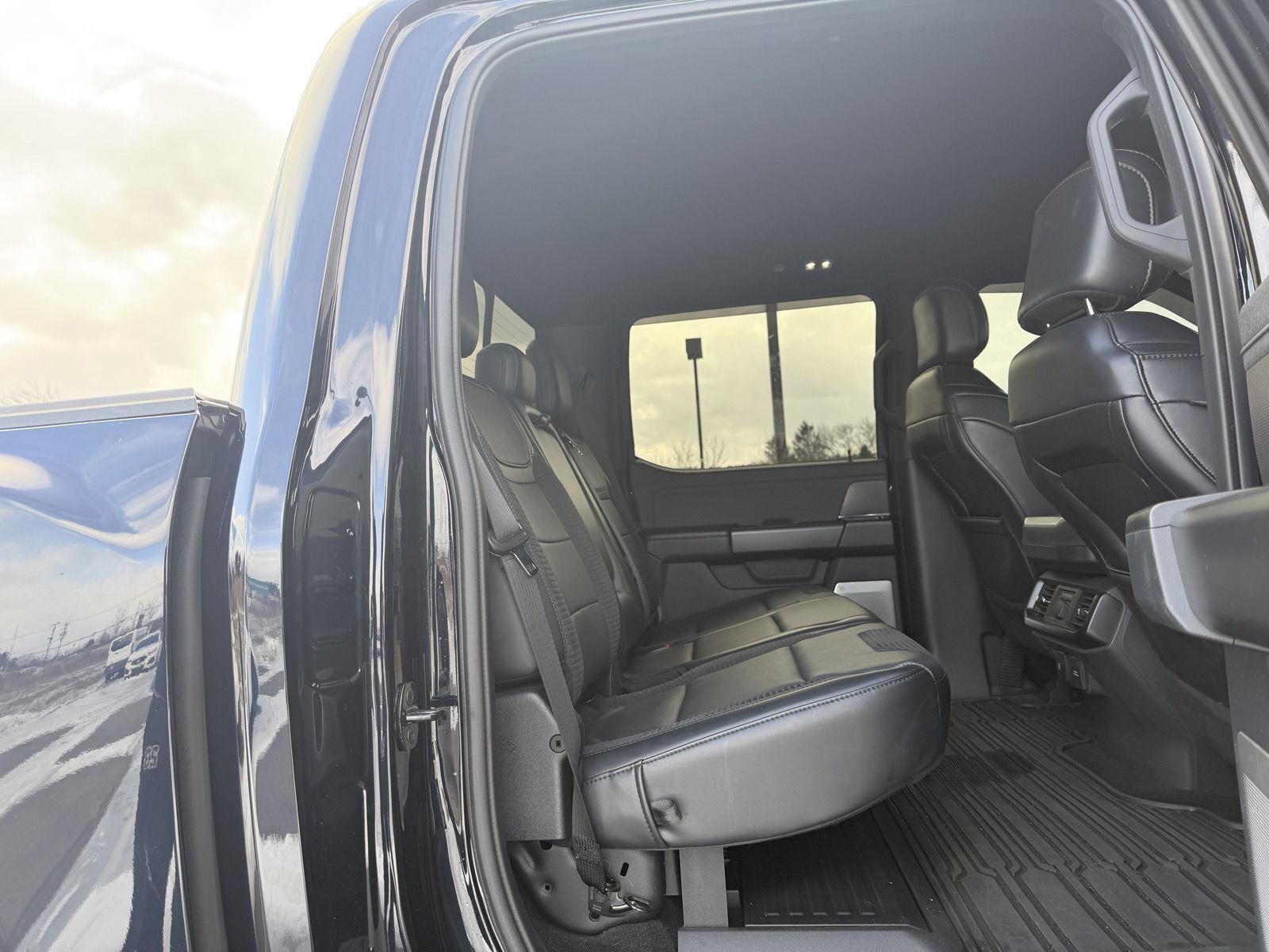 Used 2016 GMC Yukon SLT w/ Open Road Package image 48