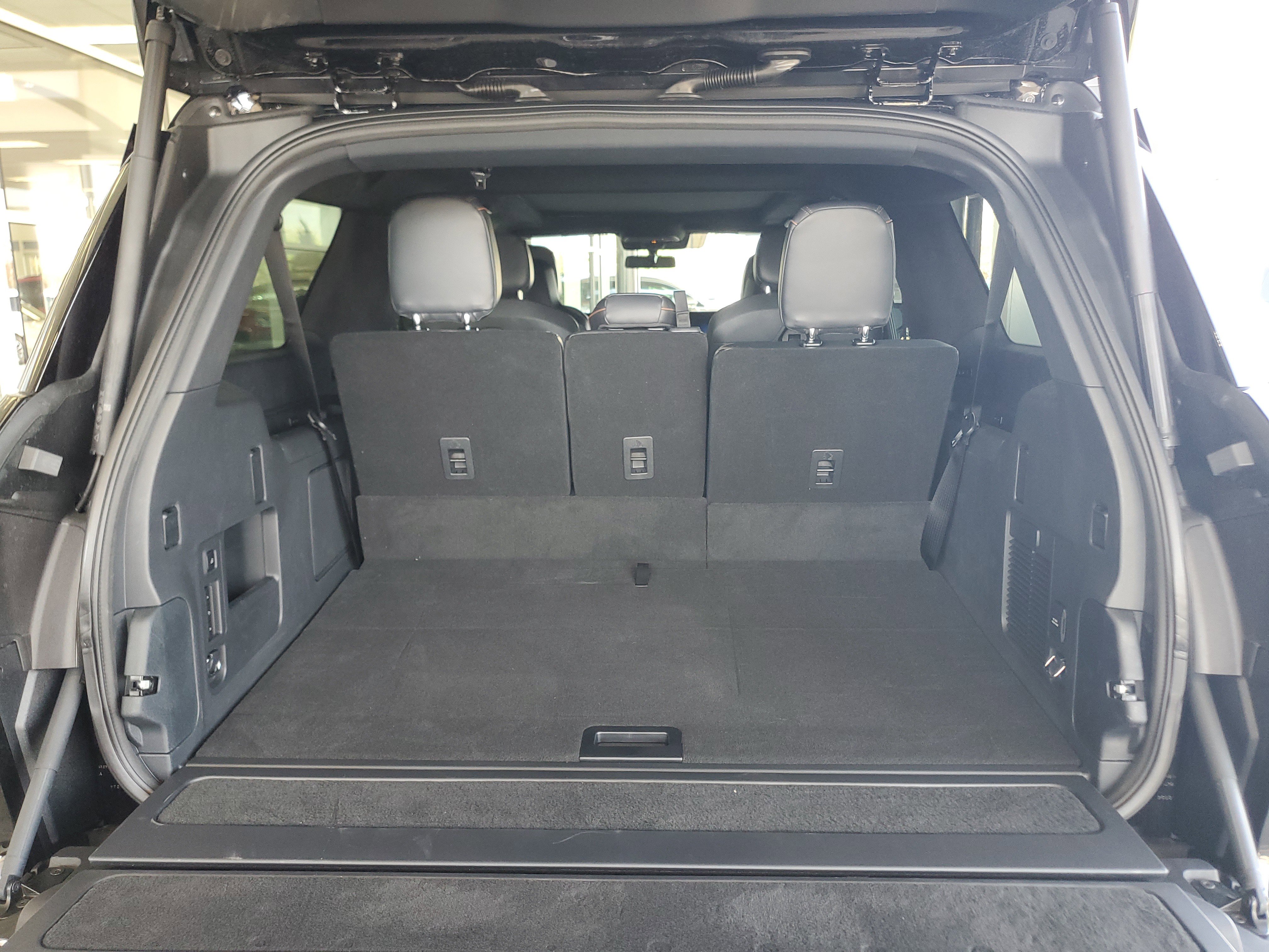 New 2026 Lincoln Navigator L Black Label AWD/4WD image 32