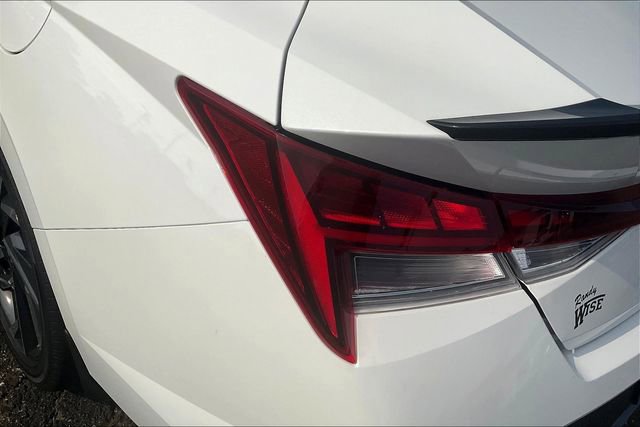 New 2025 Hyundai Elantra SEL image 27