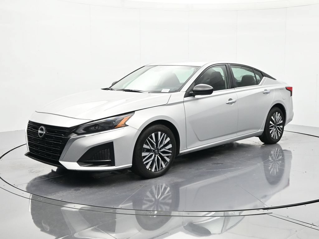 Certified 2025 Nissan Altima 2.5 SV