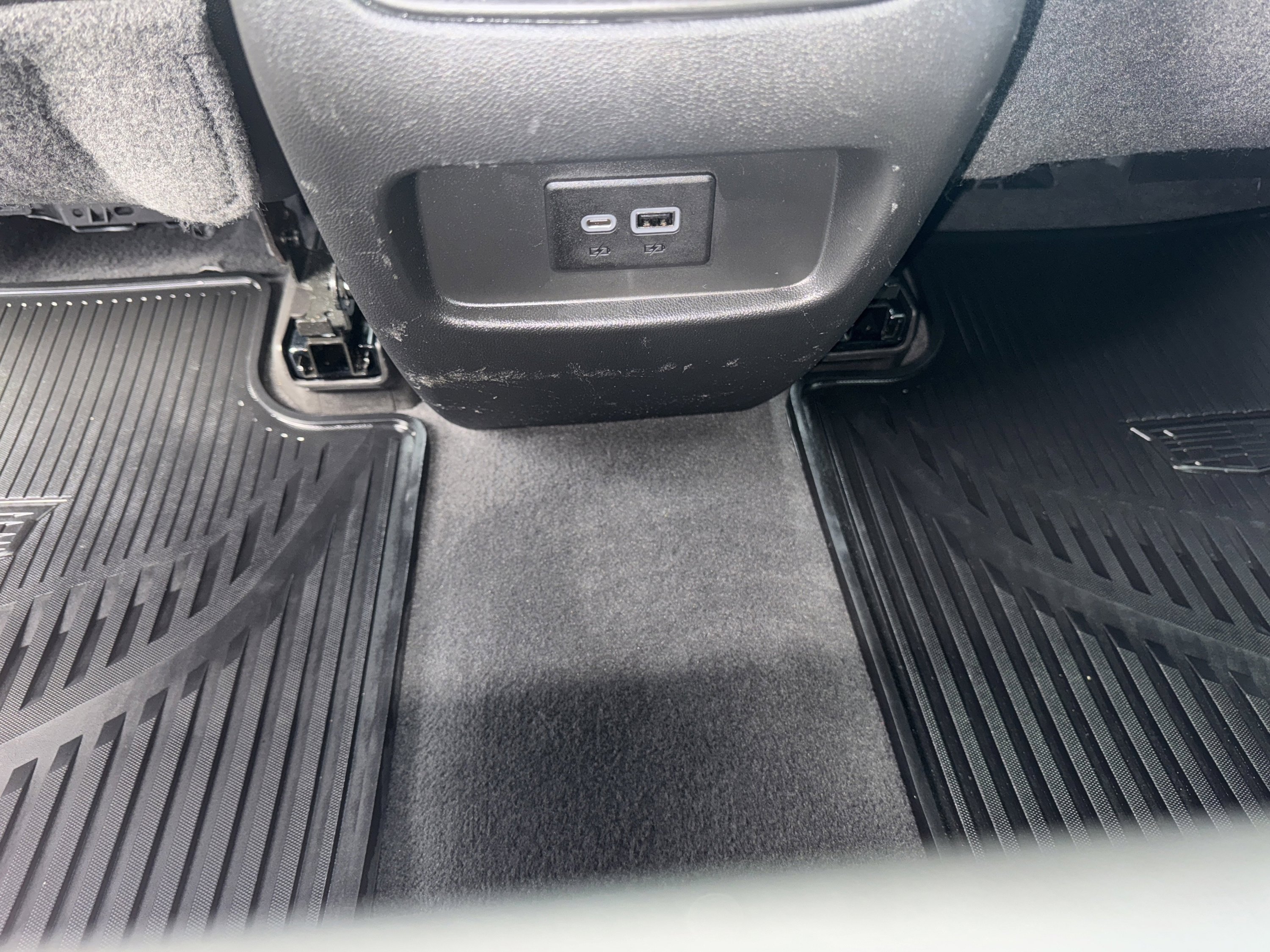 Used 2022 Cadillac XT5 Premium Luxury w/ Technology Package image 11