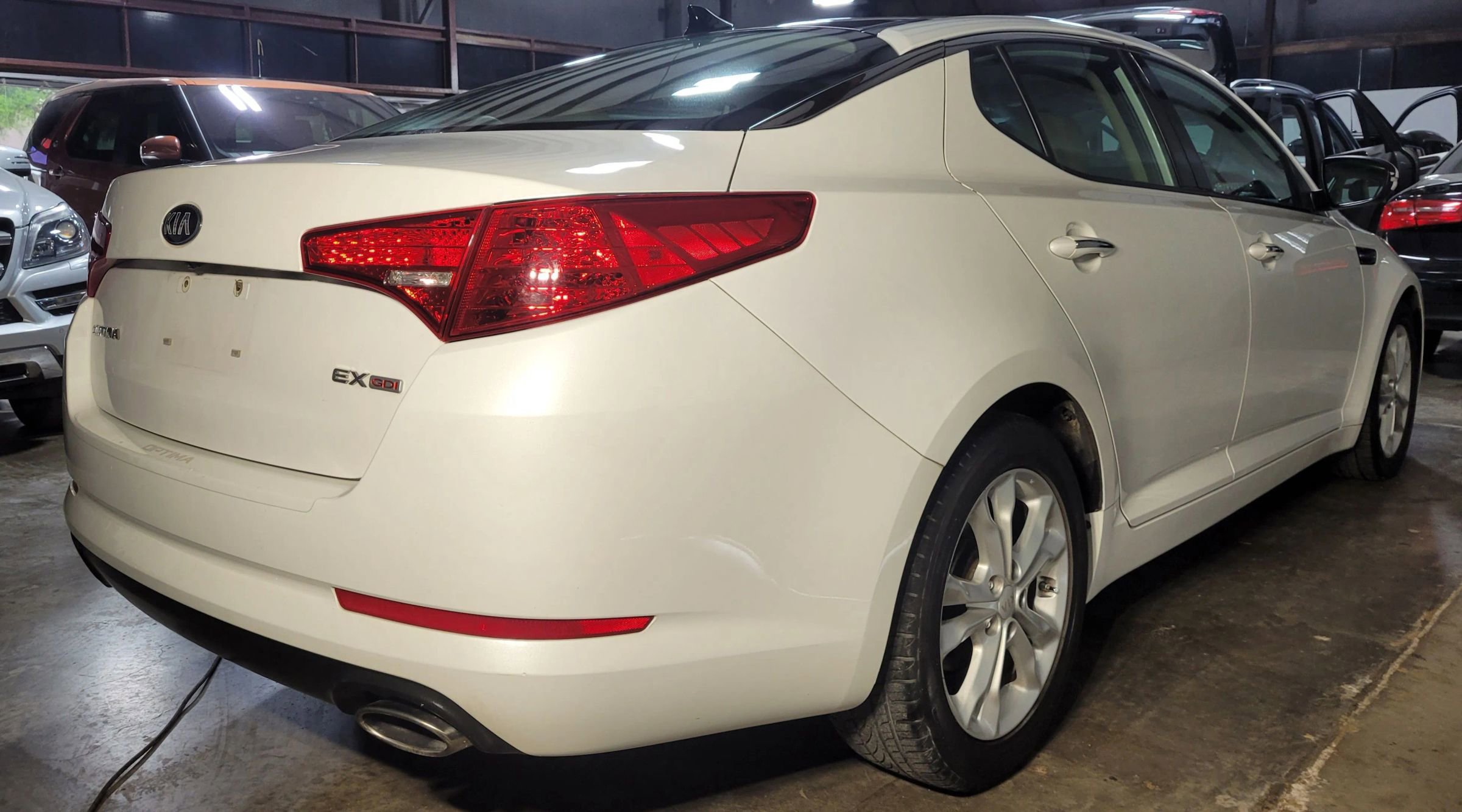 Used 2013 Kia Optima EX w/ Premium Pkg image 7