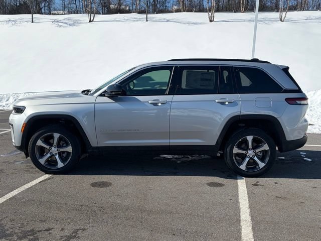 New 2026 Jeep Grand Cherokee Limited AWD/4WD image 4