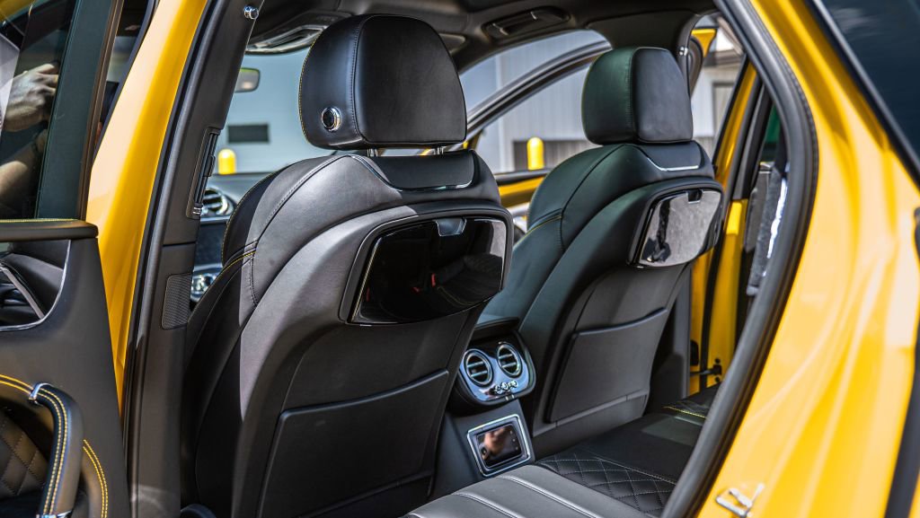 Used 2019 Bentley Bentayga image 29