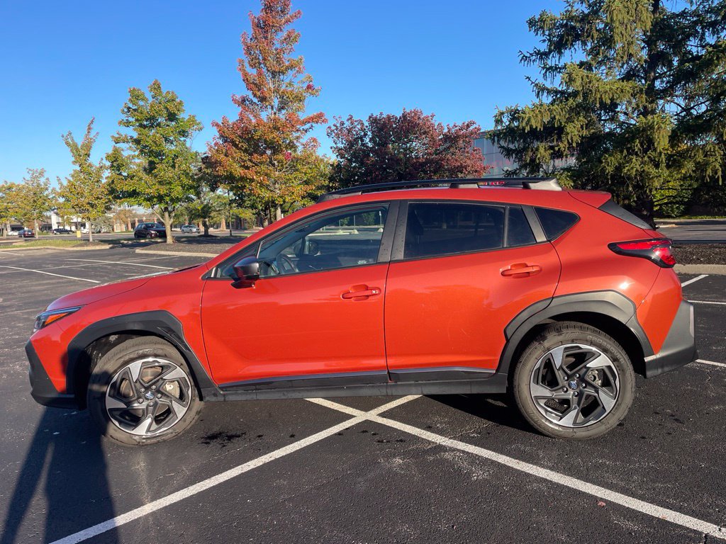Used 2024 Subaru Crosstrek 2.5i Limited w/ Crosstrek Mirror Package AWD/4WD image 8