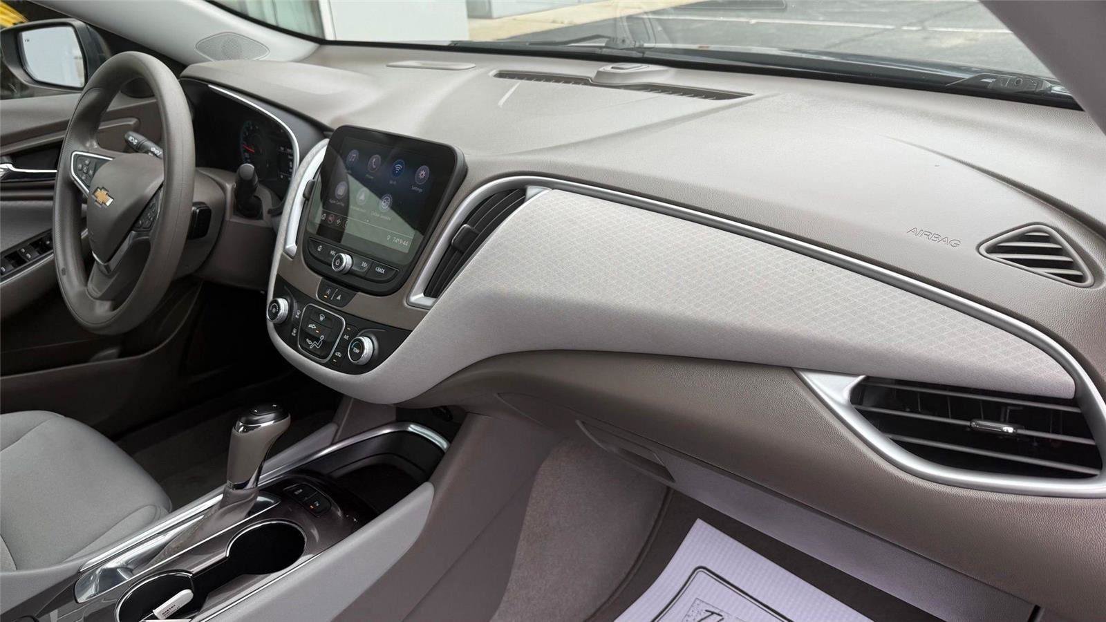 Used 2020 Chevrolet Malibu LS w/ Driver Confidence Package II FWD image 35