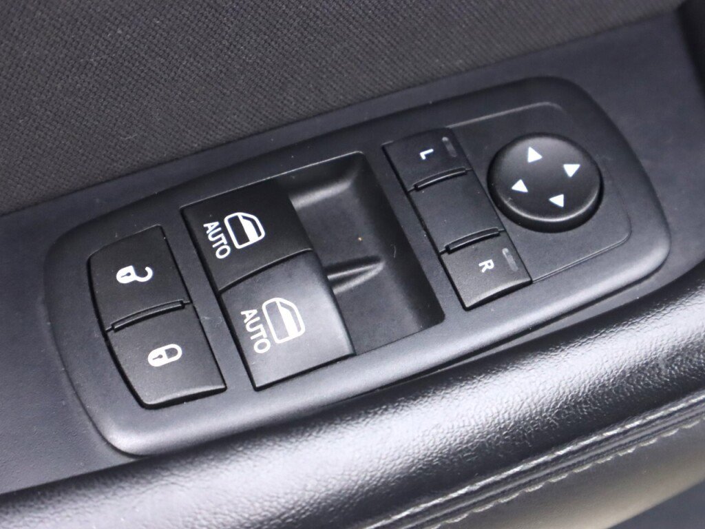 Used 2016 Dodge Challenger R/T RWD image 22