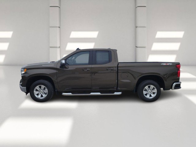 Used 2024 Chevrolet Silverado 1500 LT w/ Protection Package image 4