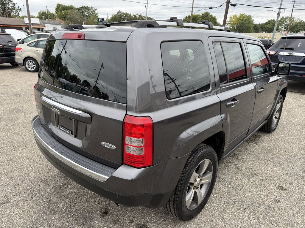 Used 2017 Jeep Patriot High Altitude AWD/4WD image 5