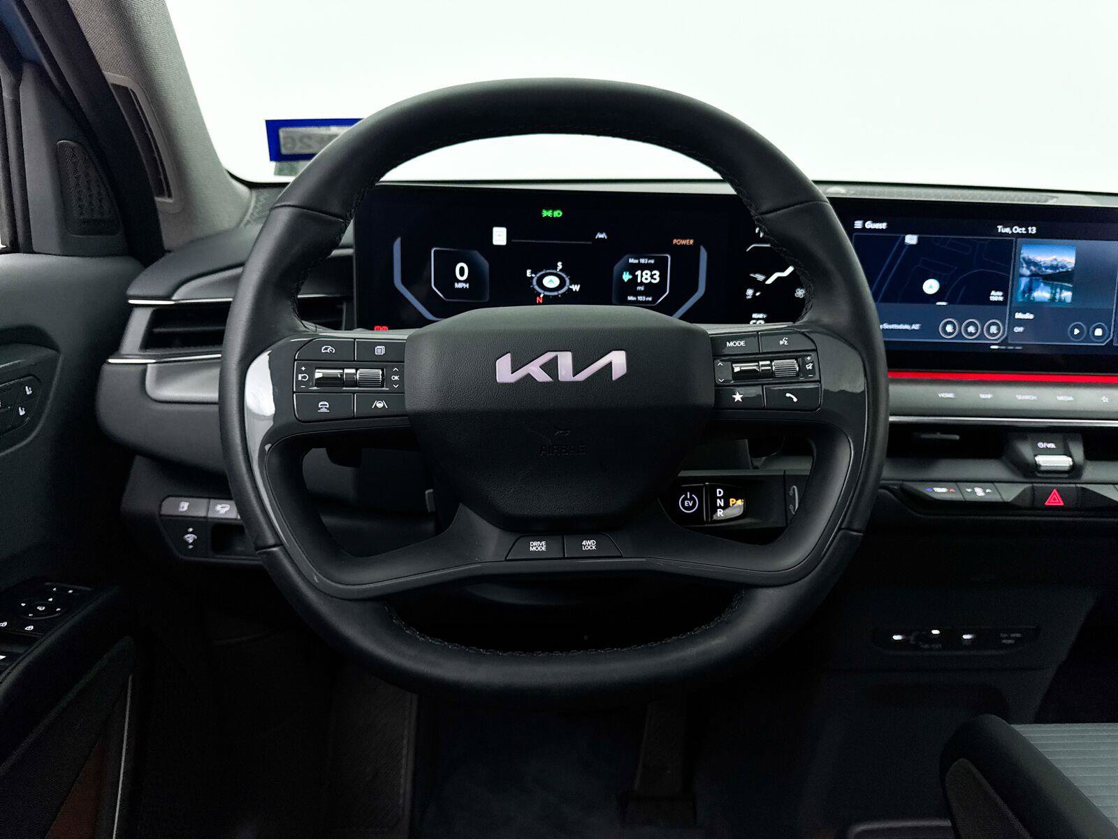 Used 2024 Kia EV9 Land AWD/4WD image 5