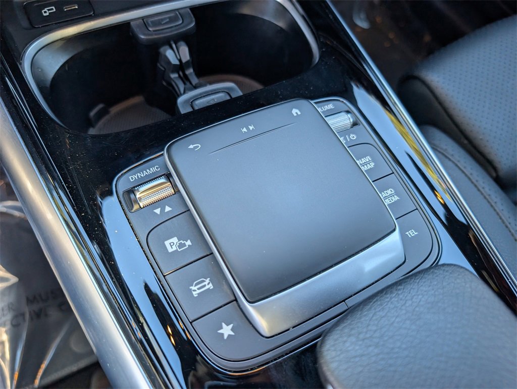 Used 2022 Mercedes-Benz GLA 250 4MATIC image 33