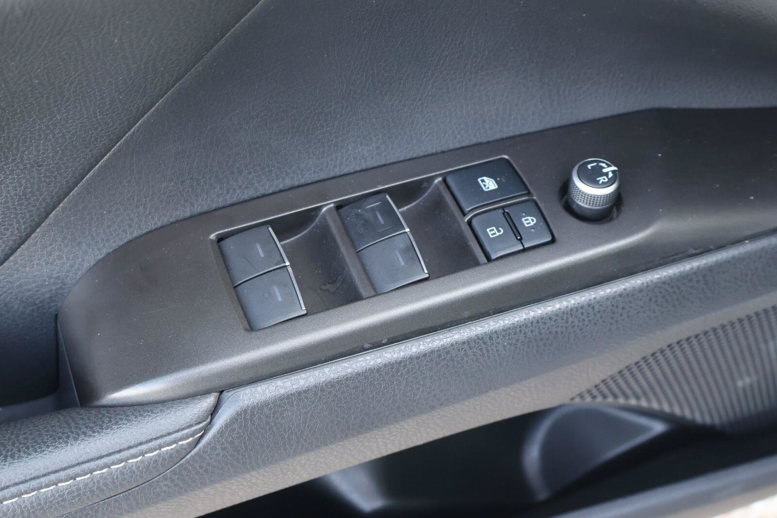 Used 2022 Toyota Camry XSE FWD image 21