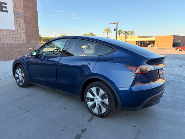 Used 2024 Tesla Model Y Long Range AWD/4WD image 9