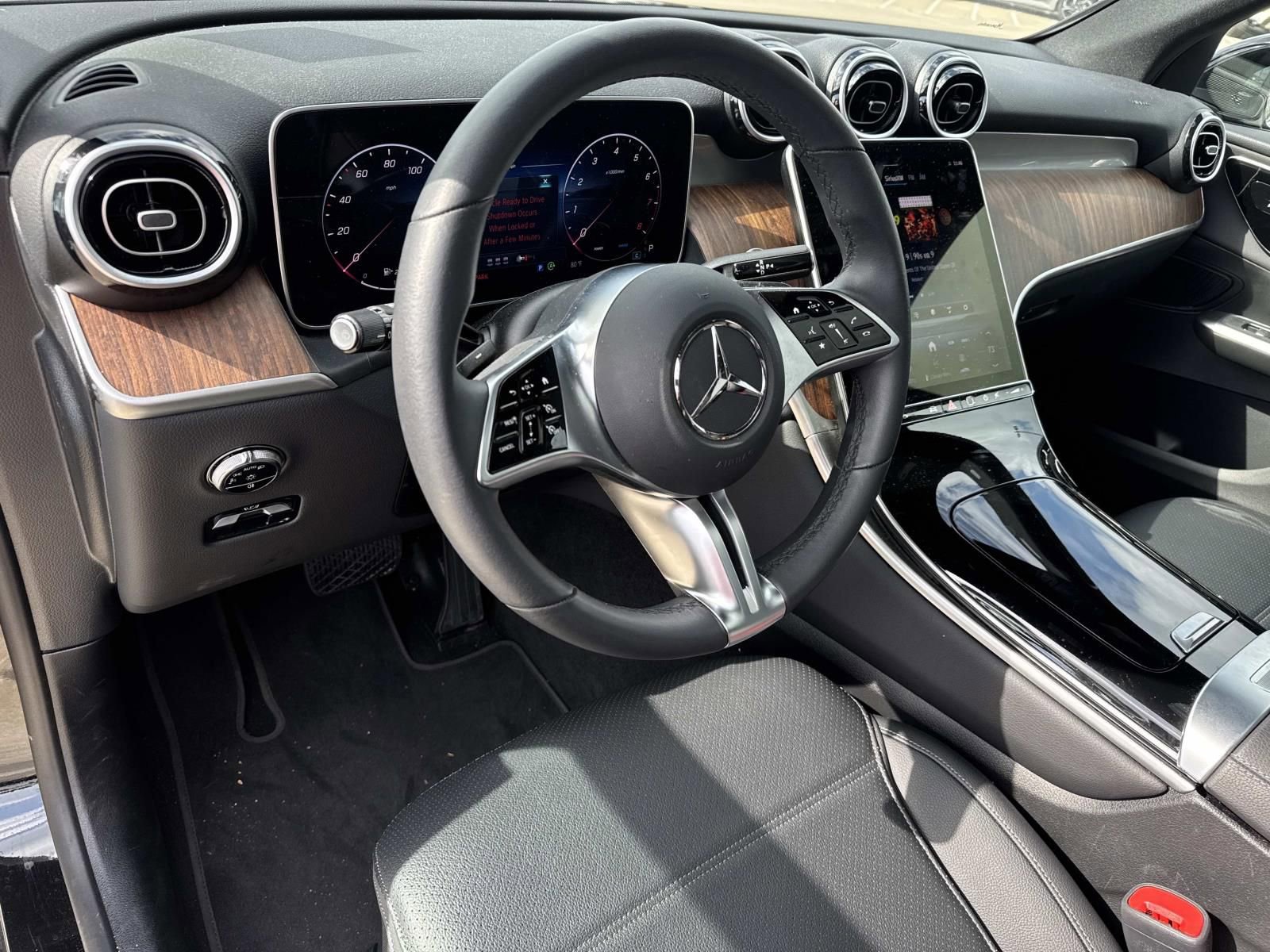 Used 2025 Mercedes-Benz GLC 300 image 18