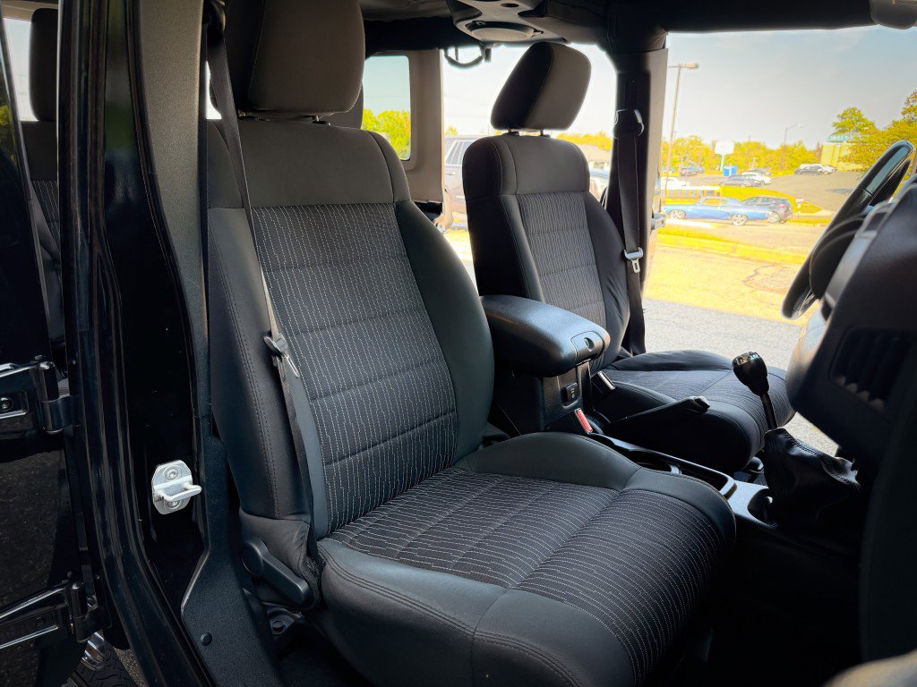 Used 2011 Jeep Wrangler Unlimited Sahara w/ Dual Top Group image 20