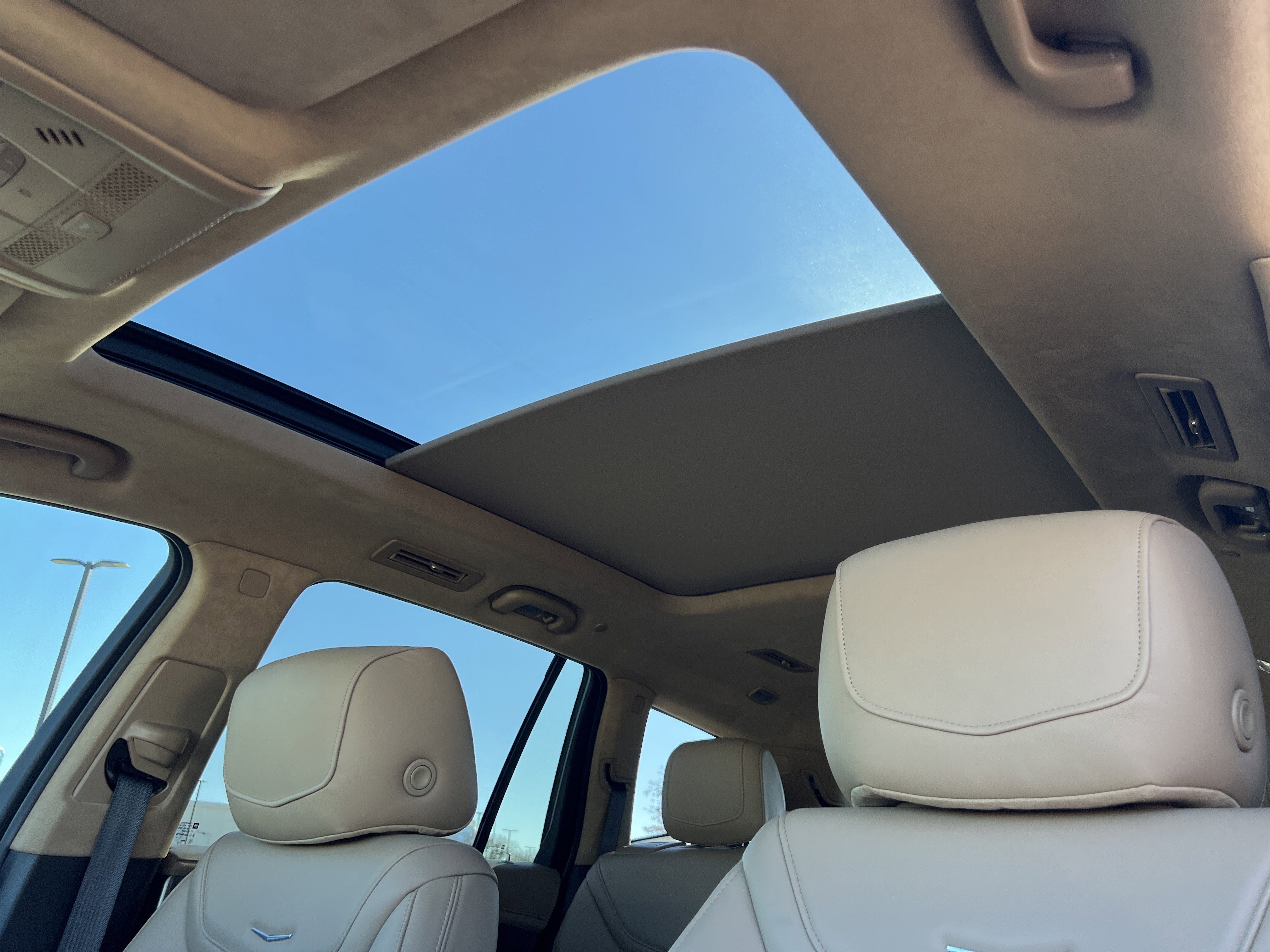 Used 2021 Cadillac XT6 Premium Luxury w/ Platinum Package image 31