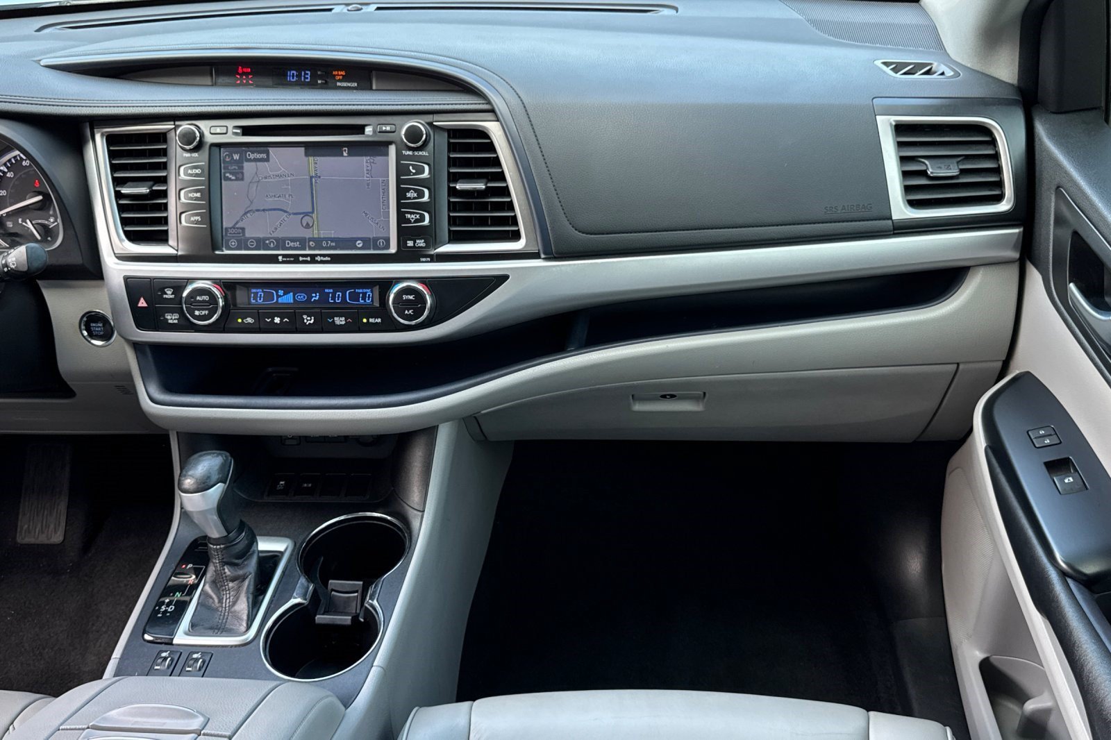 Used 2018 Toyota Highlander XLE FWD image 31