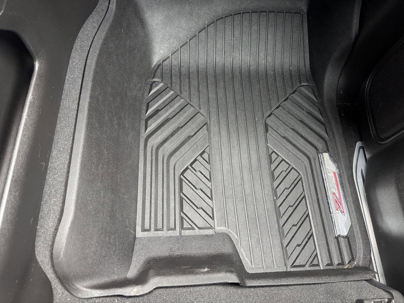 Used 2021 Chevrolet Silverado 1500 LTZ AWD/4WD image 36