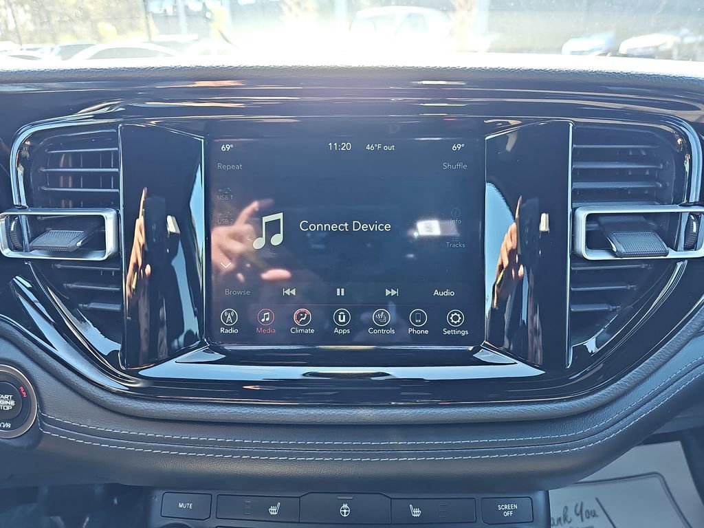 Used 2023 Dodge Durango SXT image 24