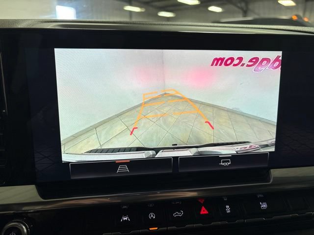 Used 2025 GMC Sierra 1500 SLT RWD image 31