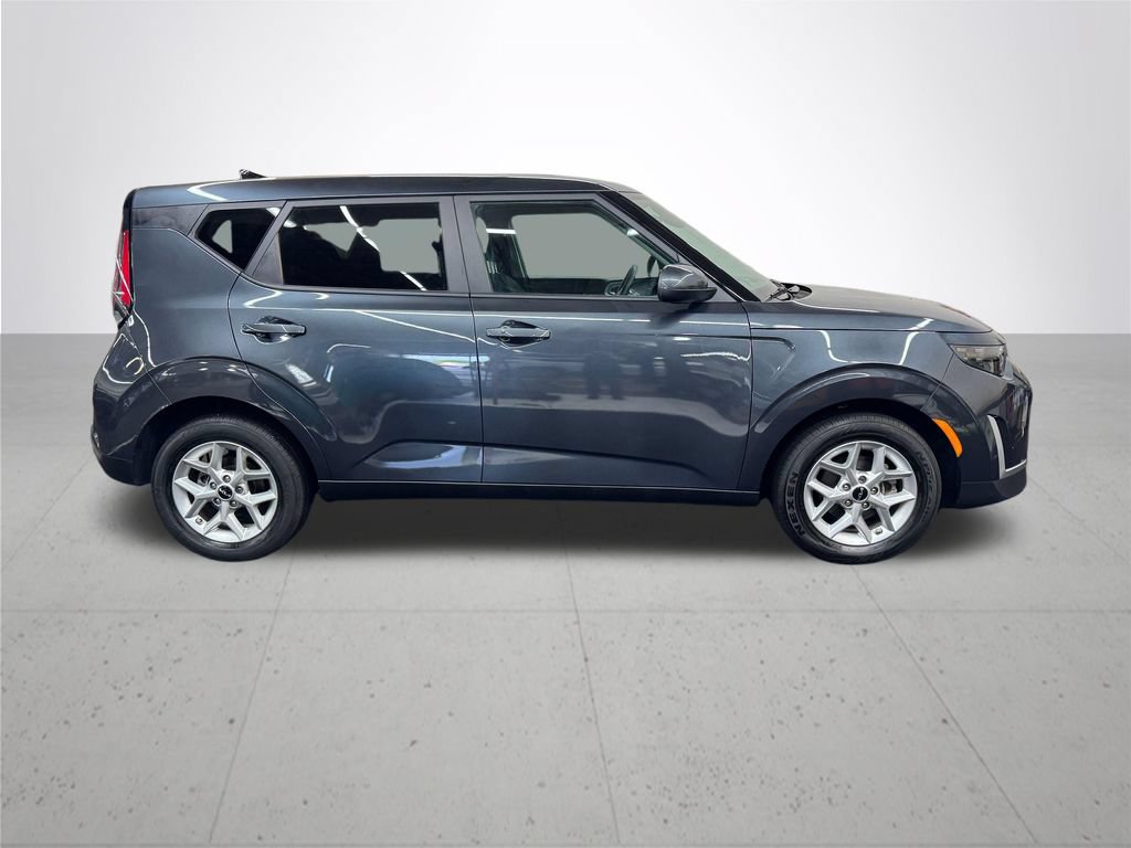 Used 2023 Kia Soul S FWD image 8