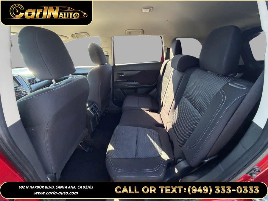 Used 2019 Mitsubishi Outlander ES image 12