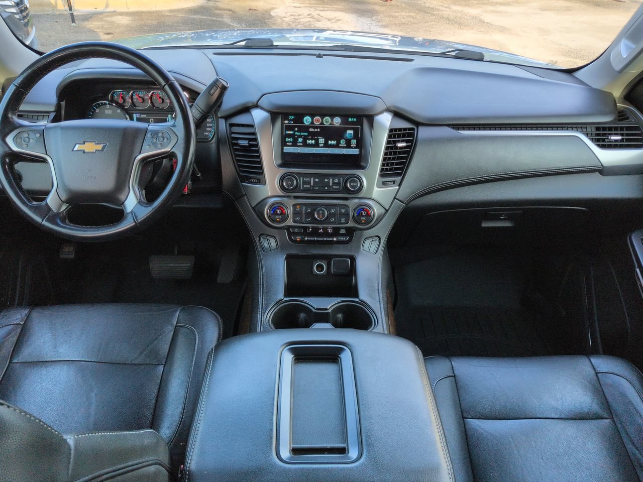 Used 2019 Chevrolet Suburban LT AWD/4WD image 14