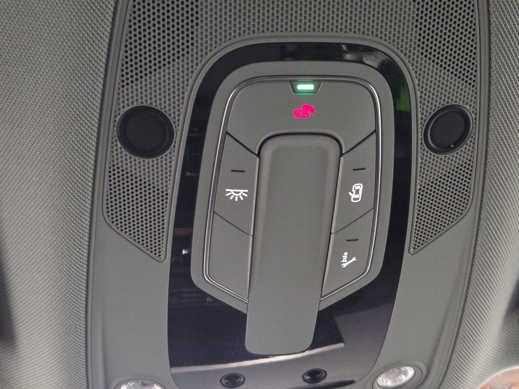 Used 2022 Audi Q5 2.0T Premium w/ Convenience Package image 27