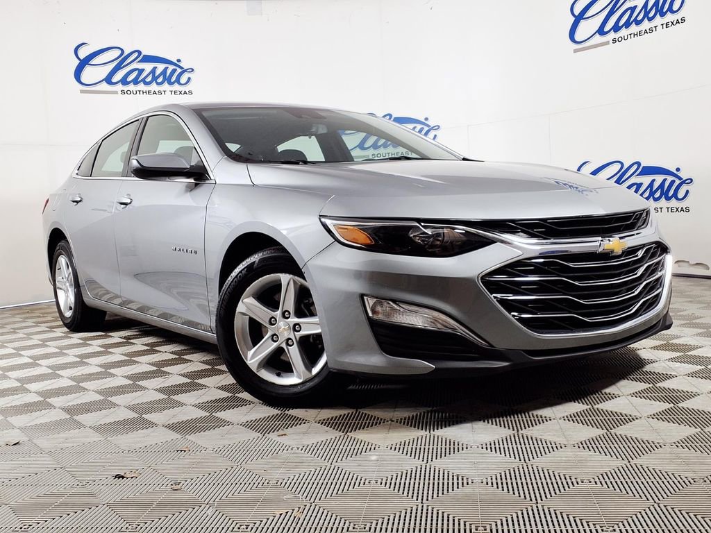 Used 2025 Chevrolet Malibu LS