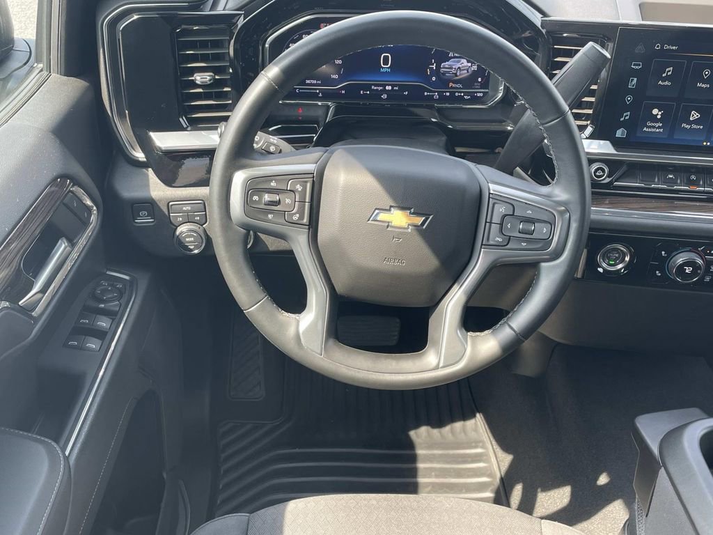 Used 2024 Chevrolet Silverado 1500 LT AWD/4WD image 14