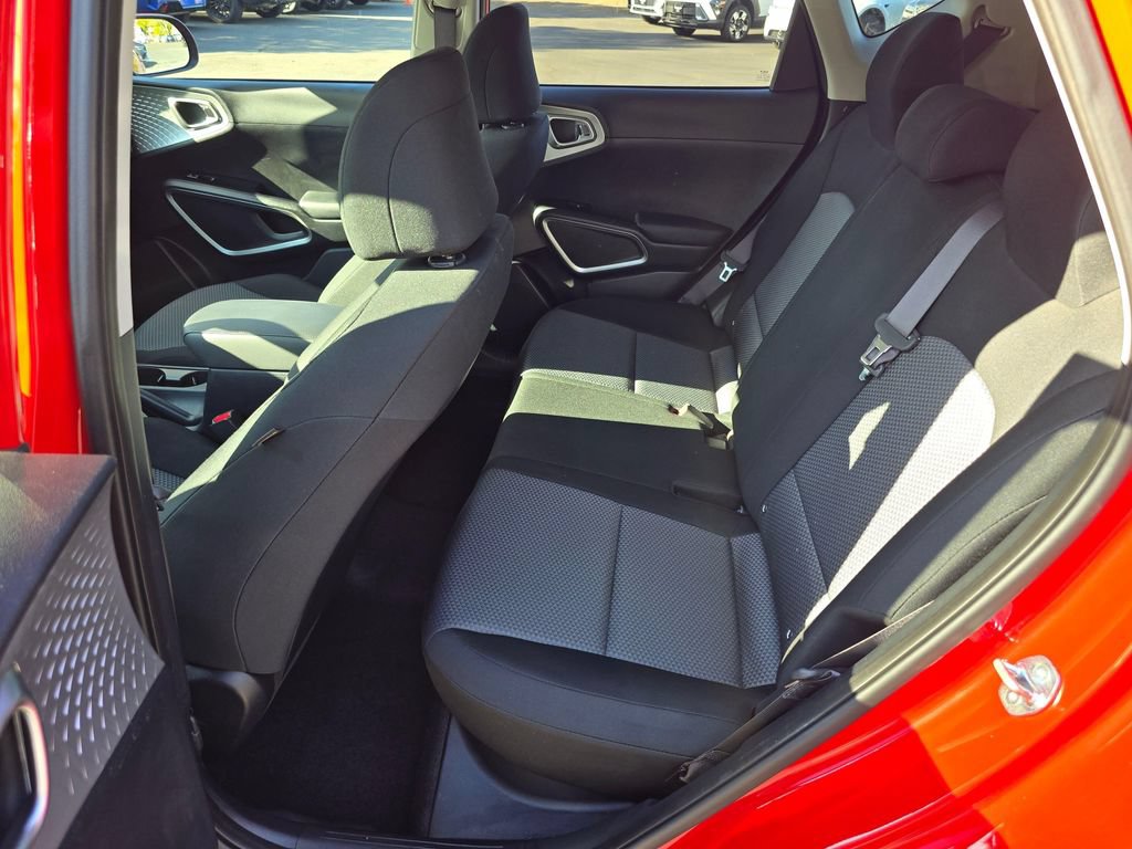 Used 2024 Kia Soul S FWD image 16