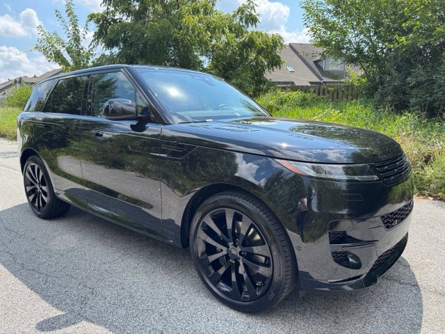 New 2027 Land Rover Range Rover Sport Dynamic SE AWD/4WD image 4