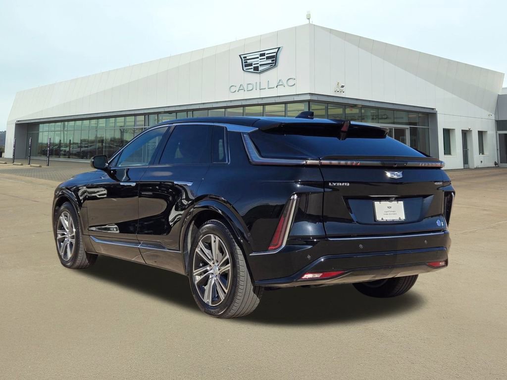Certified 2024 Cadillac Lyriq Luxury w/ Nappa Leather Package image 4